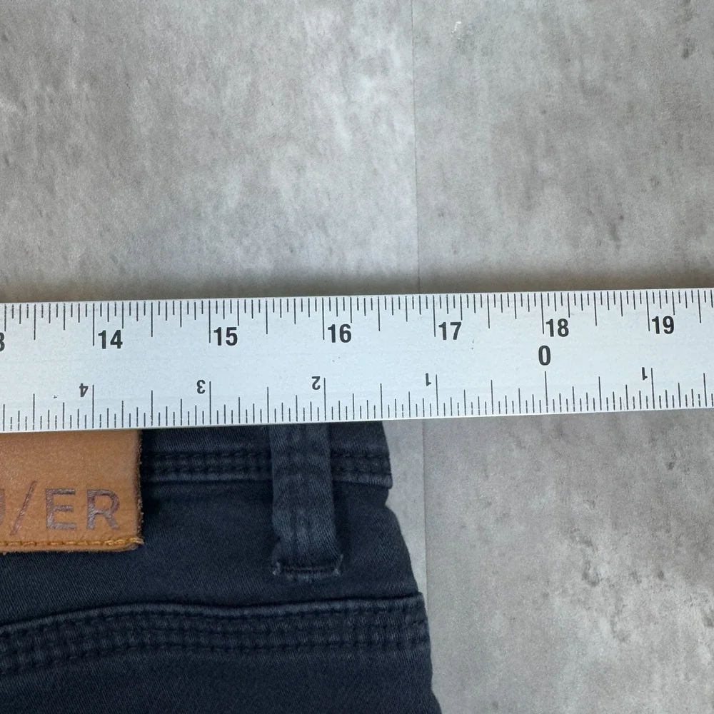 DUER Pants Men 32x32 Straight Fit No Sweat Stretch Denim DU/ER Navy